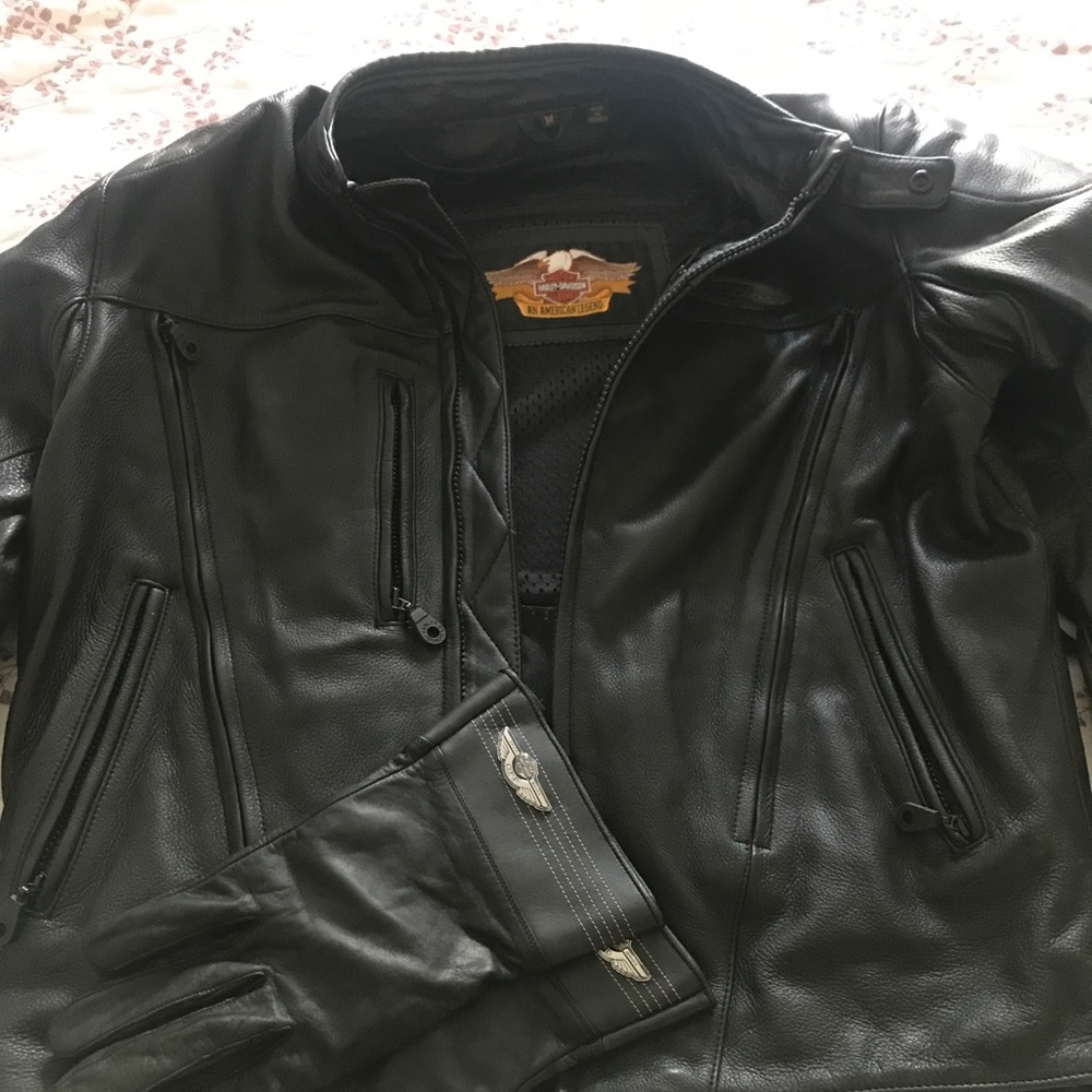 Bought it for my hubby but it does not fit.